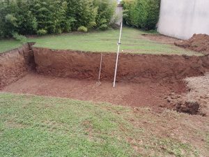 trou pour piscine coque